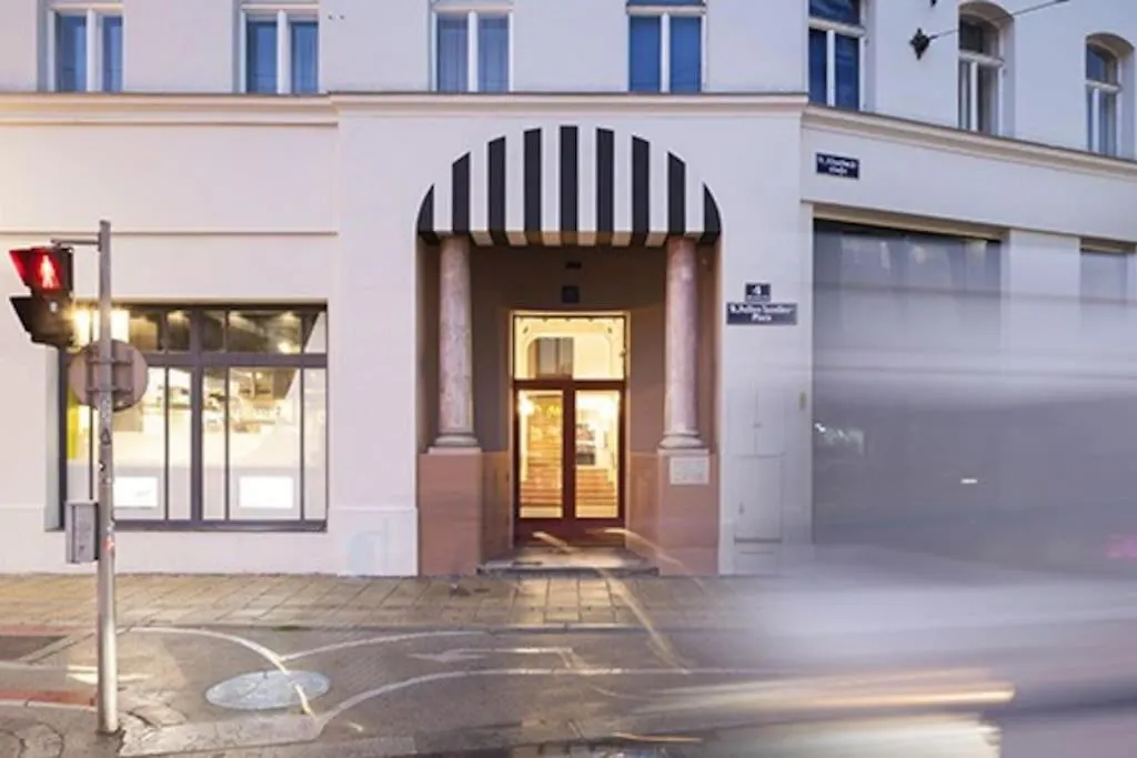Julius 4 - Duplex Apartment 5 Mins To City Center Vienna Austria